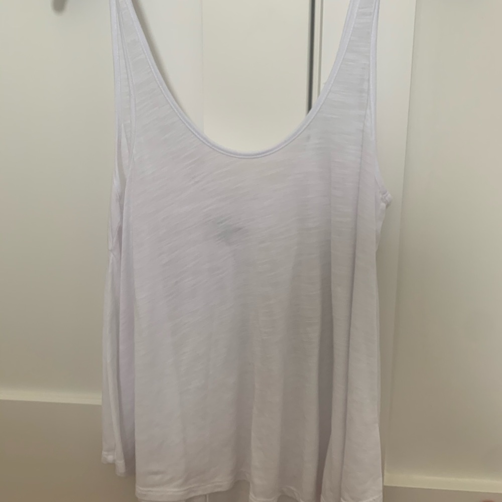 white flowy american eagle tank size small